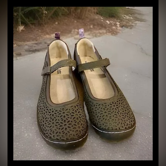 Woman’s JBU by Jambu Mary Jane gray vegan casual shoes with memory foam size 7 - Picture 4 of 6